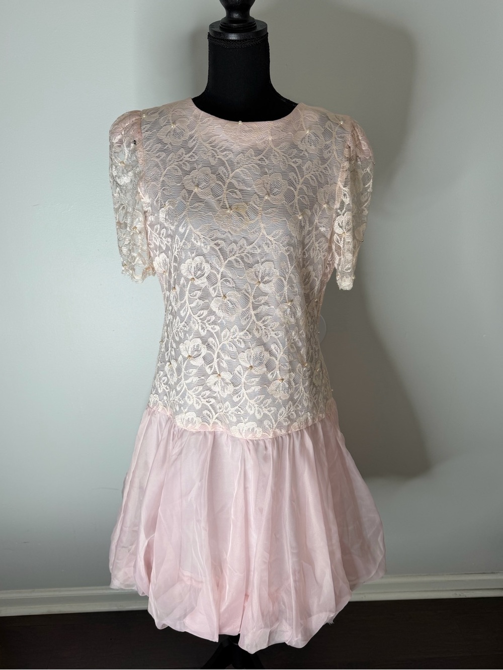 VTG Vintage 1980s 80s Pink Lace Pearl Drop Waist Bubble Dress Medium